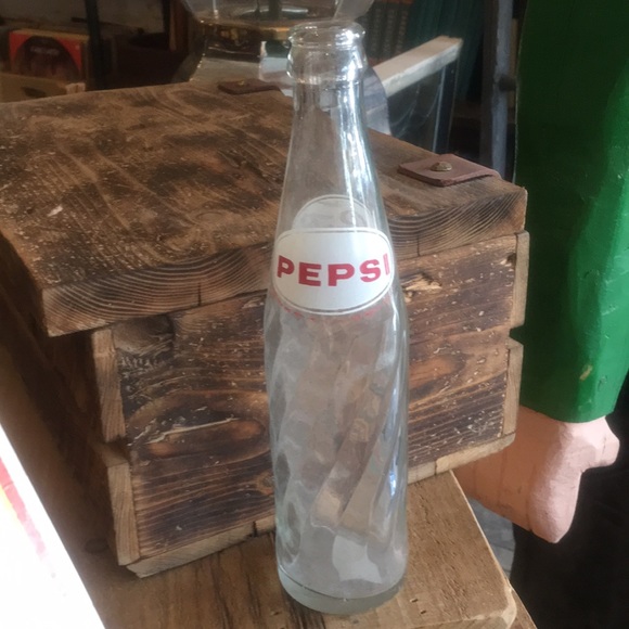 Vintage Pepsi Bottle - Picture 2 of 3